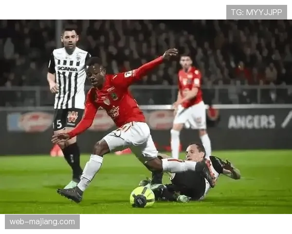 朗斯24轮53分创法甲历史同期纪录 但争冠形势仍存变数